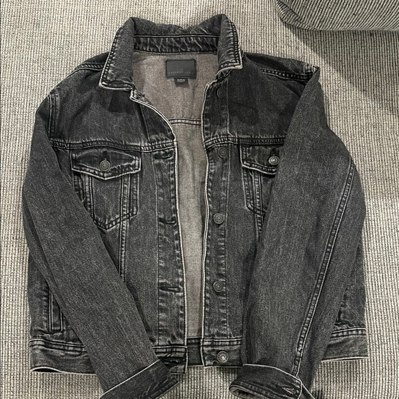 American Eagle Outfitters Jackets & Blazers - American Eagle Outfitters Jean Jacket